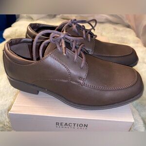 New Kenneth Cole Reaction Dark Brown KID FLYERS Dark Brown Dress Shoes Boys Sz 2